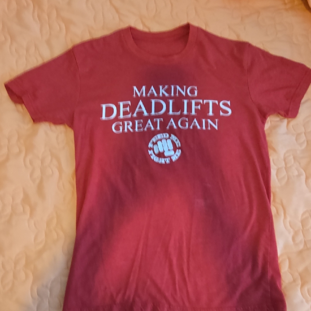 Feed Me Fight Me Red T-shirt Unisex Small